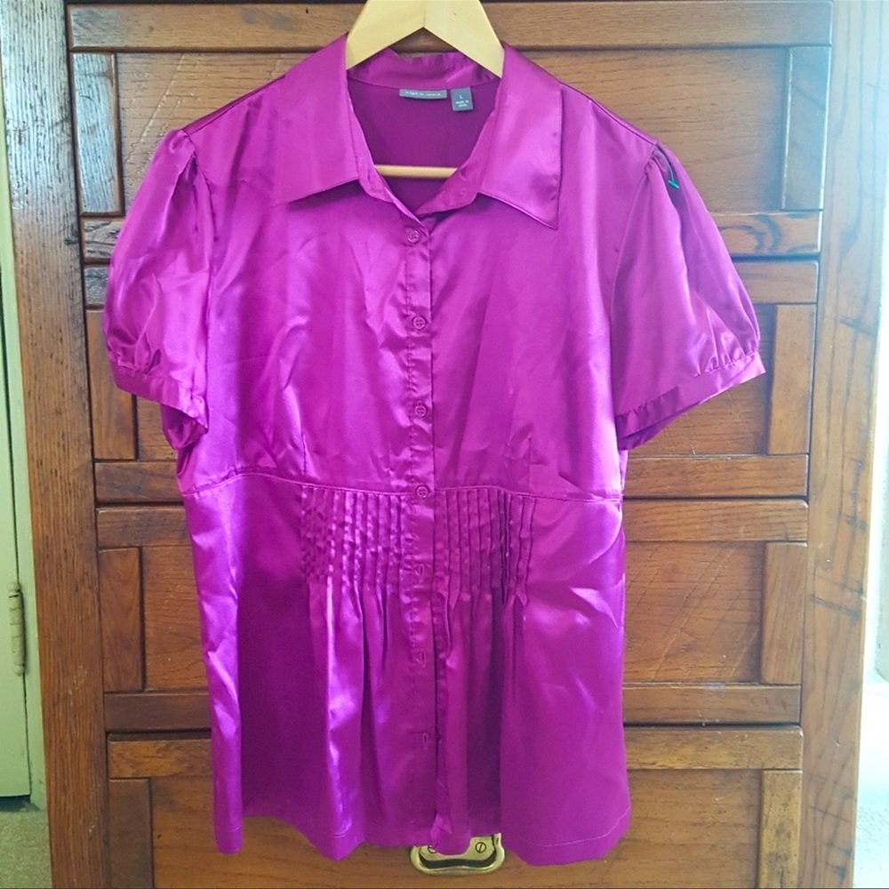 Beautiful satin stretch blouse